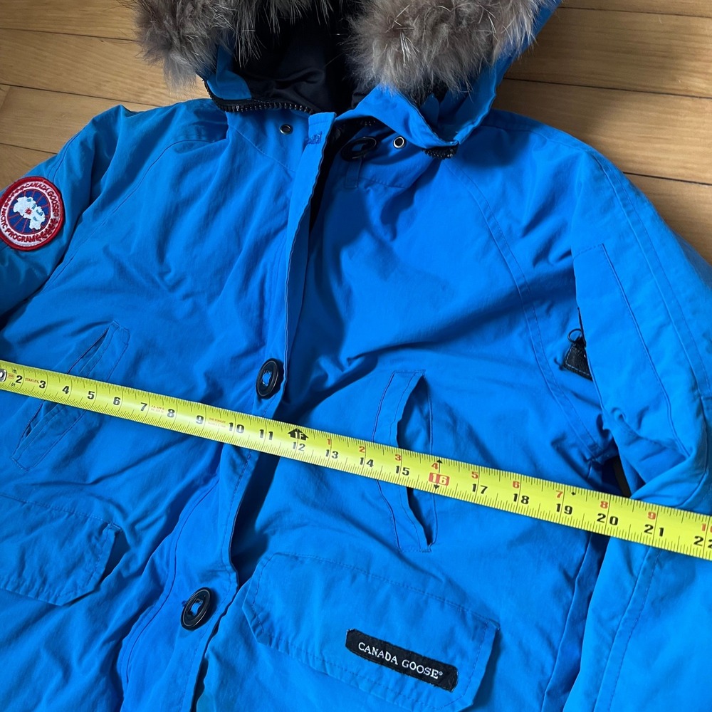 Canada Goose Chilliwack Bomber Jacket Blue Fur Hood Mens Medium M 7950M - Picture 6 of 14